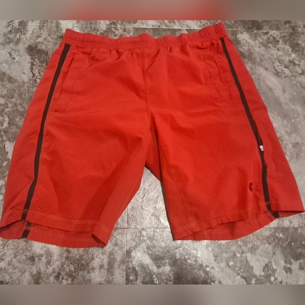 COLOSSEUM ATHLETICS short size s